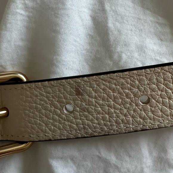 Coach Kleo Shoulder Bag in Chaulk/Gold - Picture 5 of 7